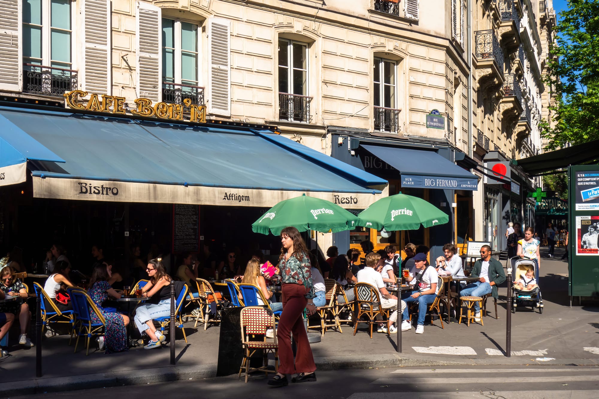 CONVERSATION PRACTICE : Commandez votre café ! Choisissez votre croissant :-)