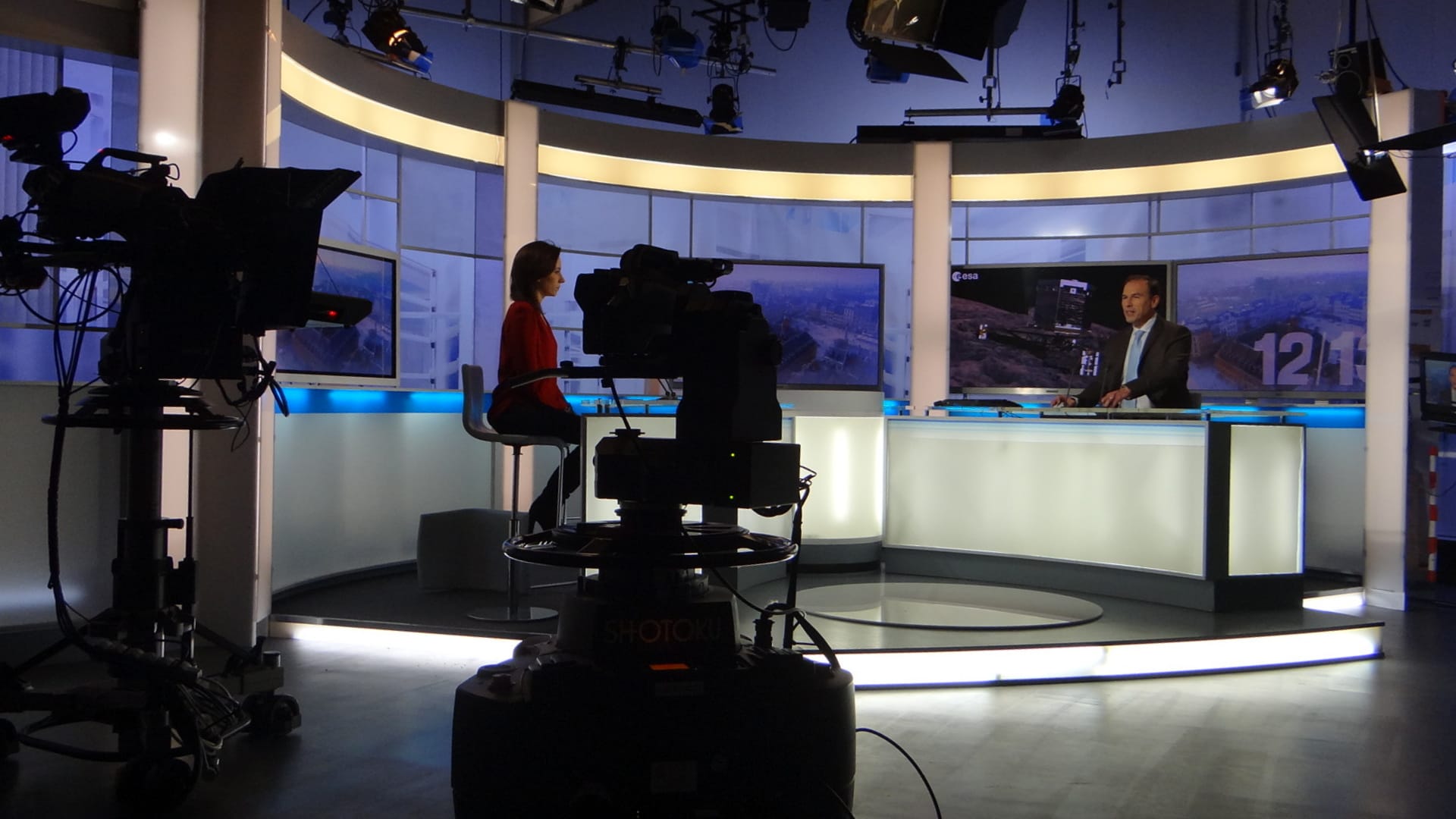 CONVERSATION PRACTICE: Comment vous informez-vous ? - How do you stay informed? – TCF IRN: Speaking practice (task 3) – (Level B2)