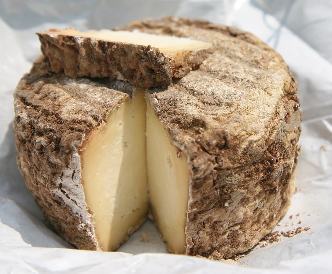Et non! La France n’est pas le plus gros producteur de fromages au monde !